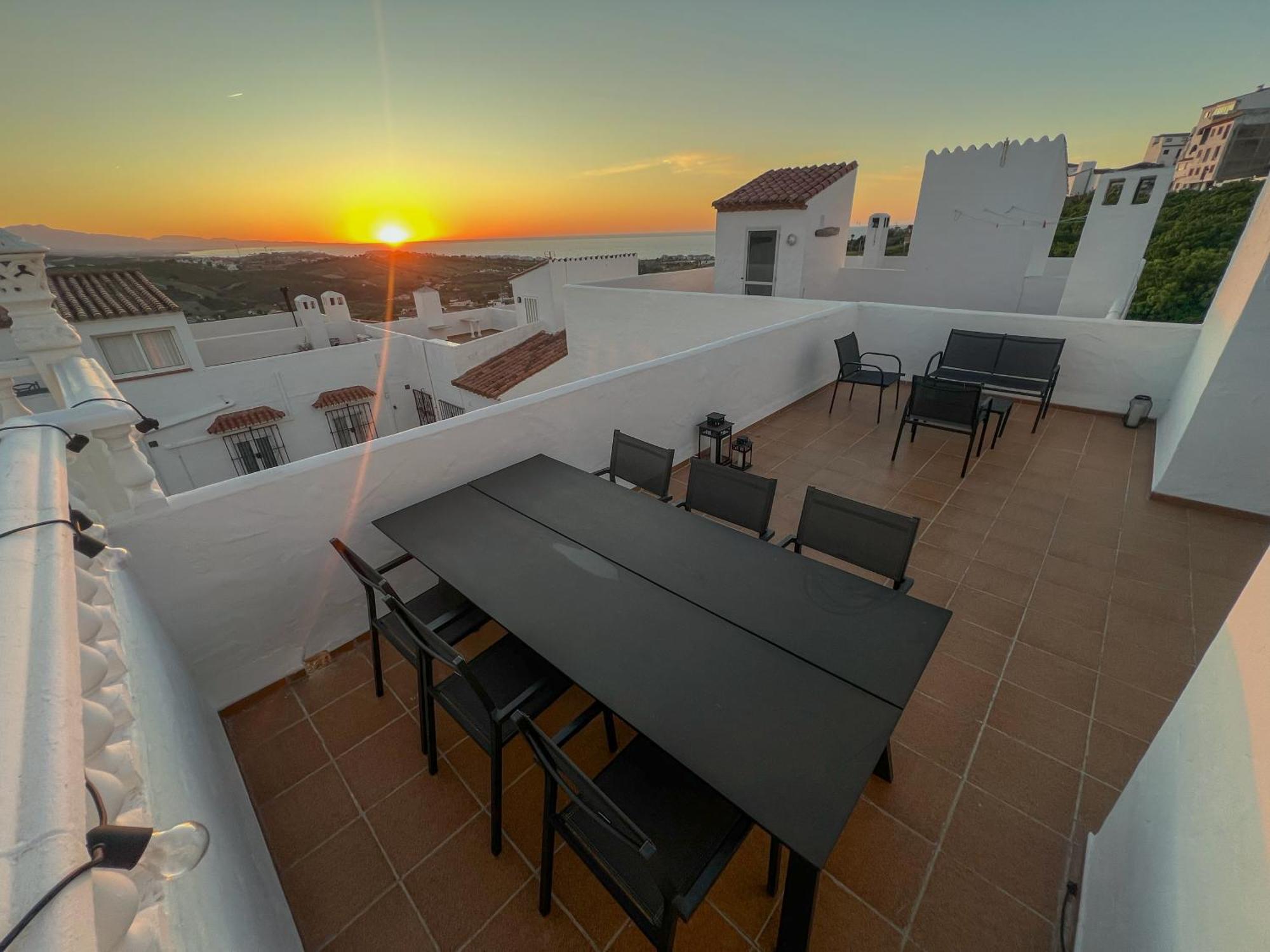 Вилла Townhouse In Monte Vinas - Манилва Экстерьер фото